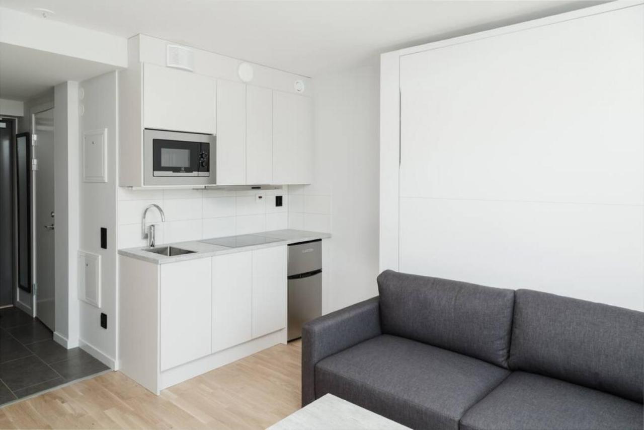 Comfy And Well Equipped Apartment W Free Parking Lidingo Luaran gambar